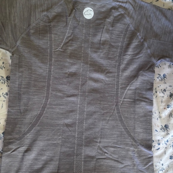 Sassy Mare Shop seamless top - Picture 3 of 6